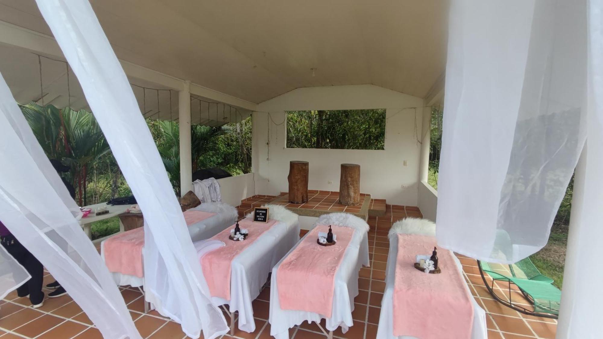 Hotel Campestre Mastranto Granja Campo Alegre