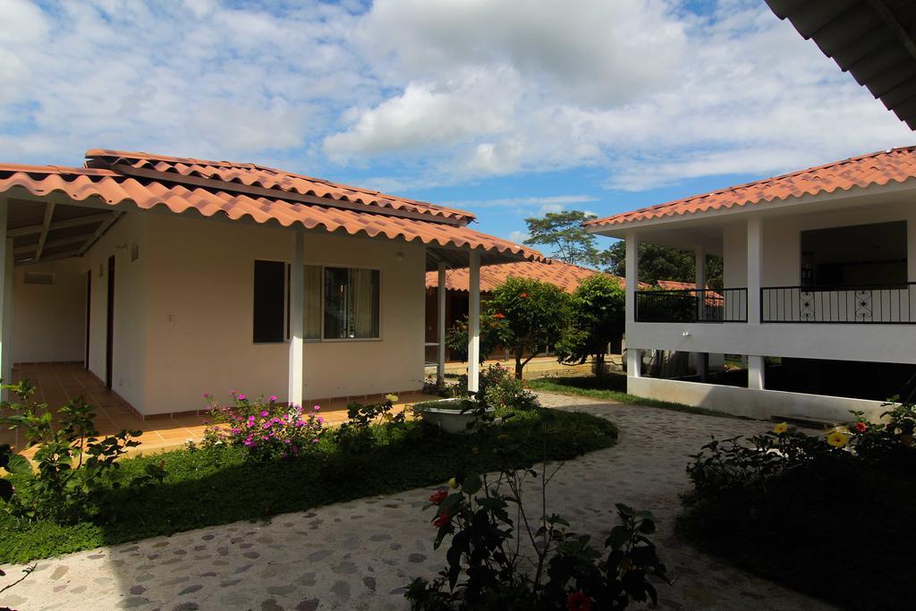 Campestre Mastranto 3* Granja Campo Alegre